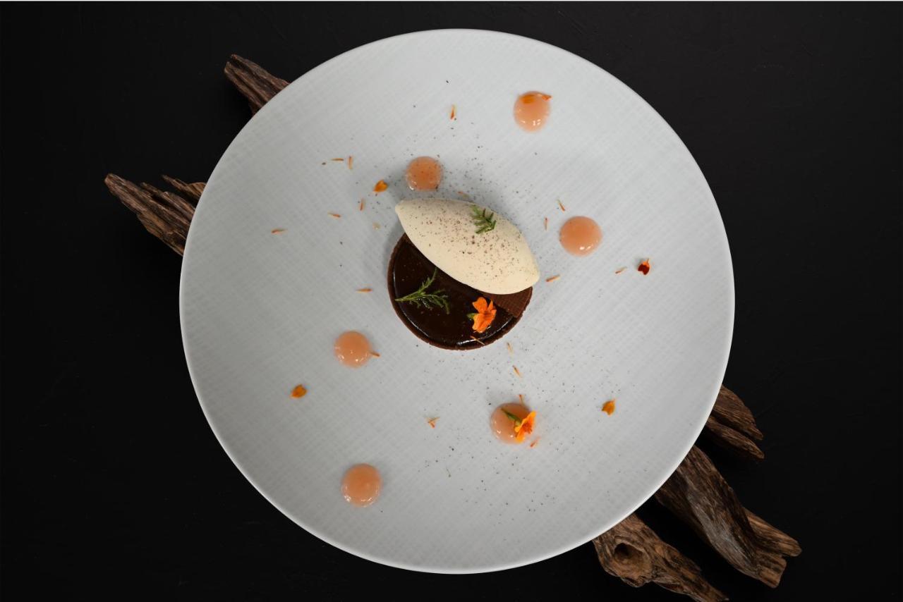 Hotel Restaurant Gastronomique La Huchette ルプロンジュ エクステリア 写真