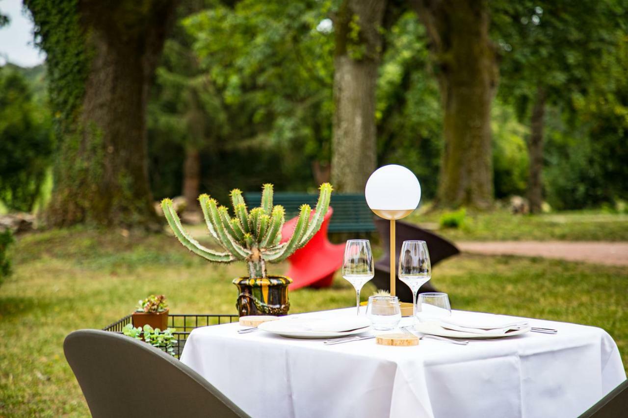 Hotel Restaurant Gastronomique La Huchette ルプロンジュ エクステリア 写真